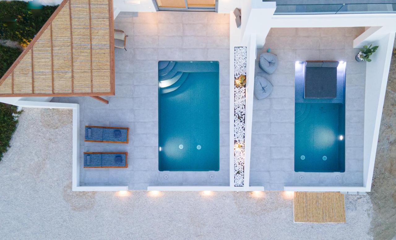 Seanfinity Beachfront Suites Mikri Vigla Exterior foto