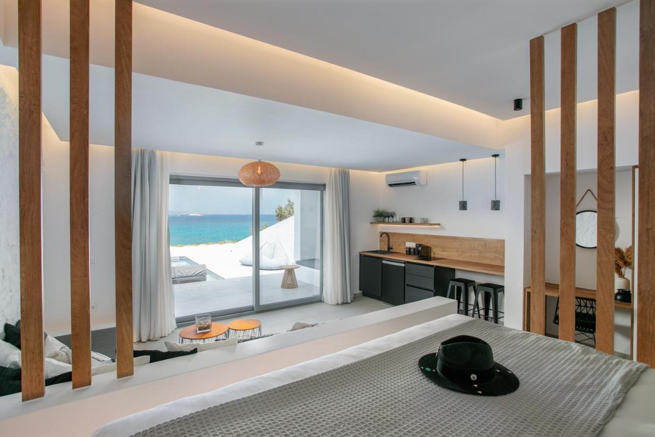 Seanfinity Beachfront Suites Mikri Vigla Exterior foto