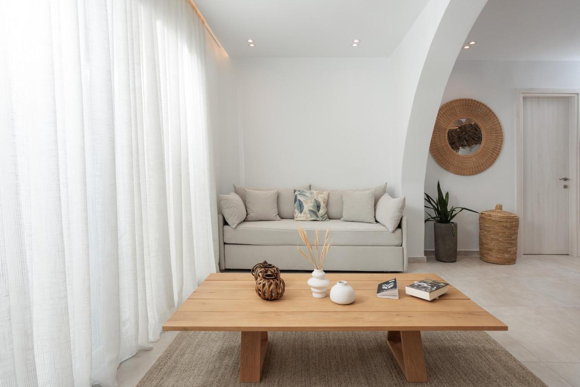 Seanfinity Beachfront Suites Mikri Vigla Quarto foto