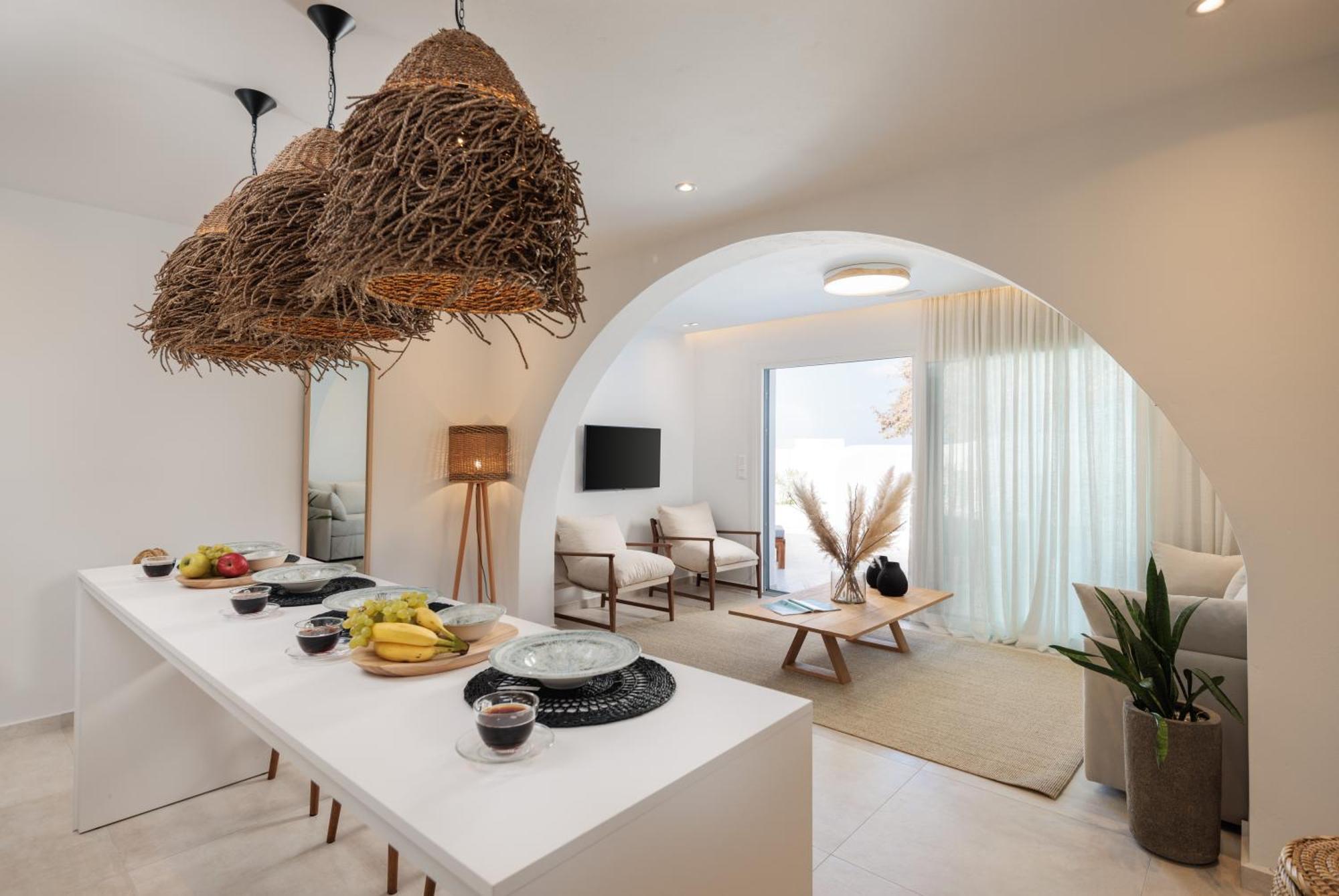 Seanfinity Beachfront Suites Mikri Vigla Quarto foto